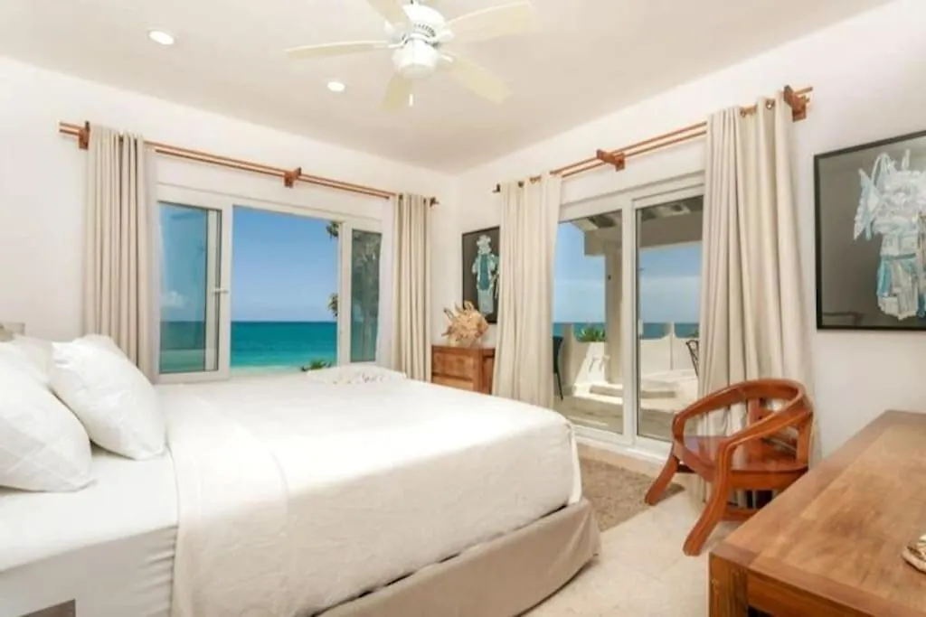 Luxury 5-Br Beachfront Home In Tulum Casa Sofia Gato México
