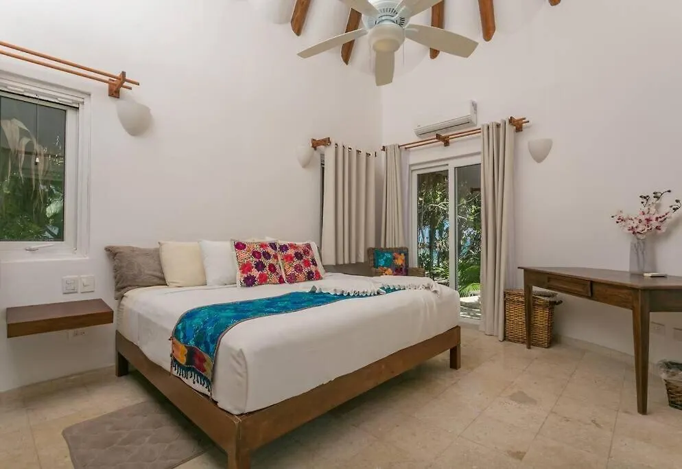 Luxury 5-Br Beachfront Home In Tulum Casa Sofia Gato Villa